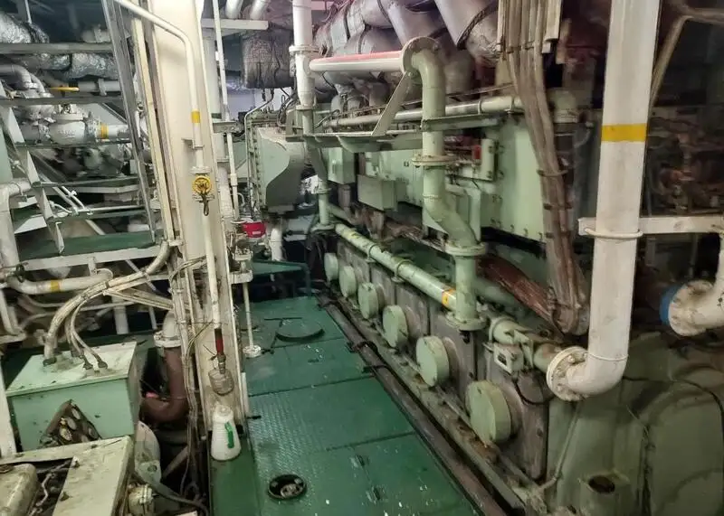 Oil/Chemical tanker for sale